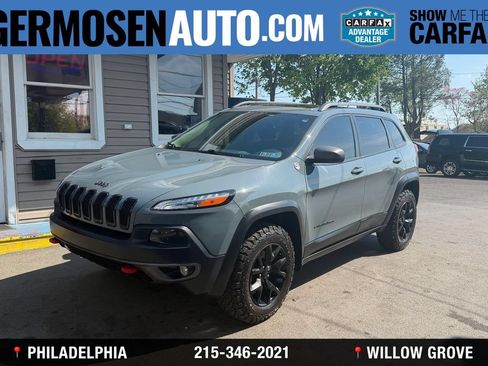 Used 2015 Jeep Cherokee Trailhawk w/ Comfort/Convenience Group AWD/4WD image 1