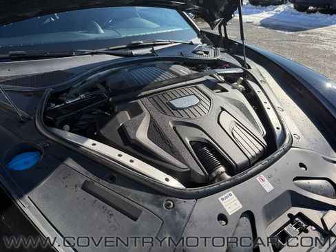 Used 2017 Porsche Panamera 4 image 16