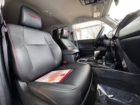 Certified 2024 Toyota 4Runner TRD Off-Road Premium image 52