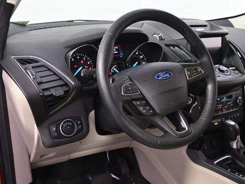 Used 2017 Ford Escape Titanium w/ Equipment Group 301A AWD/4WD image 11