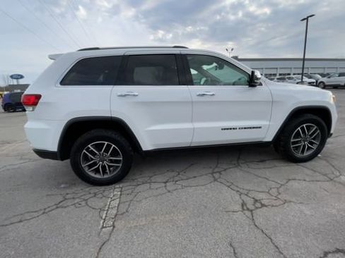 Used 2020 Jeep Grand Cherokee Limited w/ Luxury Group II image 10