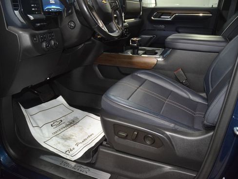 Used 2023 Chevrolet Silverado 1500 High Country w/ High Country Premium Package AWD/4WD image 42