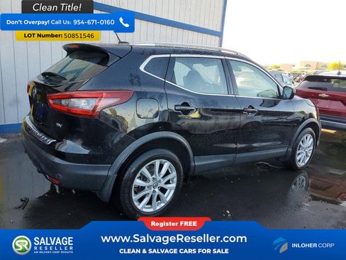 Used 2020 Nissan Rogue Sport SV FWD image 4