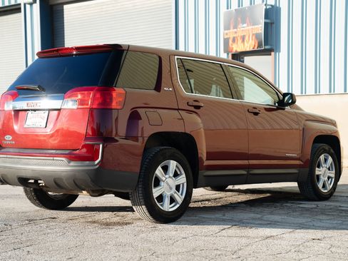 Used 2016 GMC Terrain SLE image 13