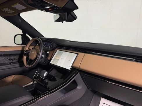 Used 2025 Land Rover Range Rover Sport Autobiography AWD/4WD image 23