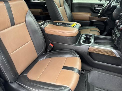 Used 2020 Chevrolet Silverado 2500 High Country w/ Z71 Off-Road Package AWD/4WD image 37