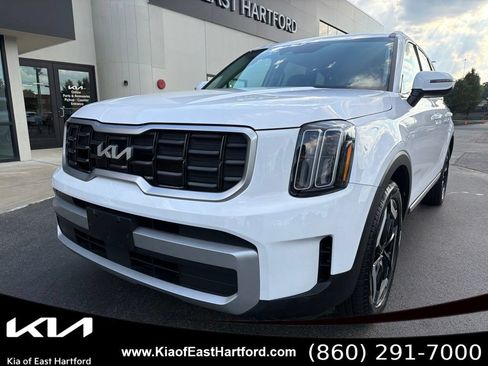 Certified 2024 Kia Telluride S w/ S Sunroof Package AWD/4WD image 3