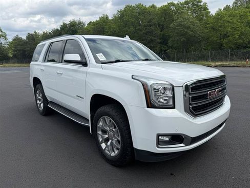 Used 2017 GMC Yukon SLT w/ Open Road Package AWD/4WD image 4
