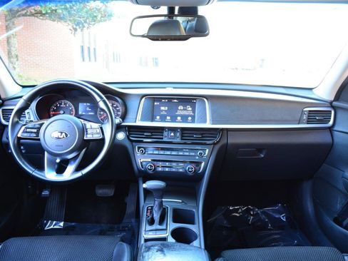 Used 2019 Kia Optima S w/ S Panoramic Sunroof Package image 18