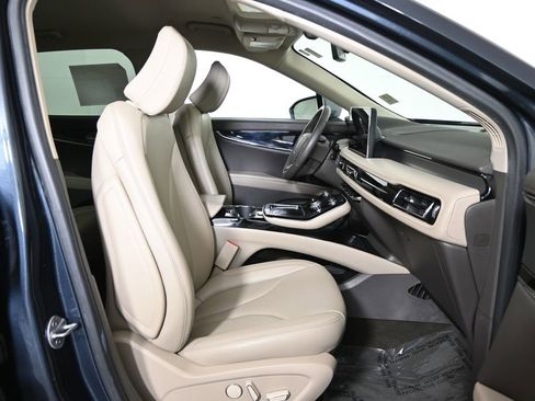 Used 2022 Lincoln Nautilus AWD w/ Premium Package image 13