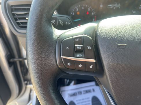 Used 2020 Ford Escape SE image 18