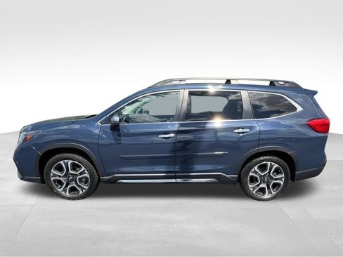 Used 2023 Subaru Ascent Touring AWD/4WD image 6