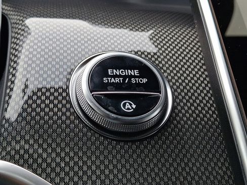 Used 2026 Mercedes-Benz GLC 300 GLC 300 image 18