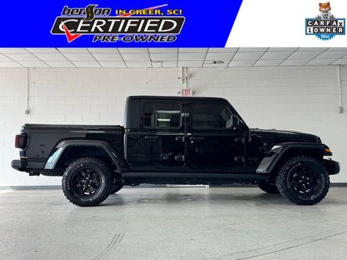 Used 2022 Jeep Gladiator Sport AWD/4WD image 1
