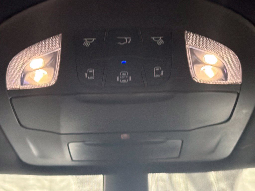 Used 2026 Chrysler Pacifica Select FWD image 23