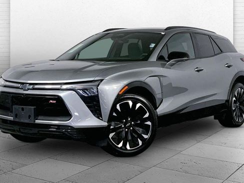 Used 2024 Chevrolet Blazer EV RS AWD/4WD image 12