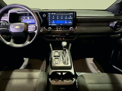 Used 2023 Chevrolet Colorado W/T image 8