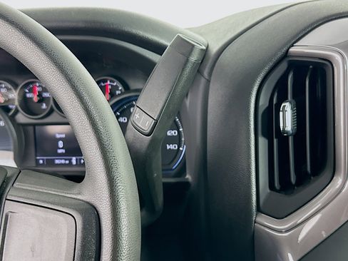 Used 2023 Chevrolet Silverado 1500 Custom image 23