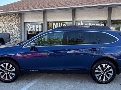 Used 2017 Subaru Outback 2.5i Limited AWD/4WD image 8