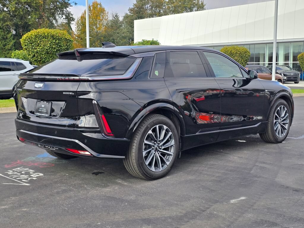 Used 2024 Cadillac Lyriq Sport AWD/4WD image 6