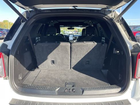 Used 2020 Ford Explorer ST w/ ST Street Pack image 33