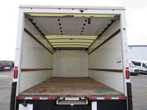 Used 2021 GMC Savana 3500 Extended w/ Power Convenience Package RWD image 17