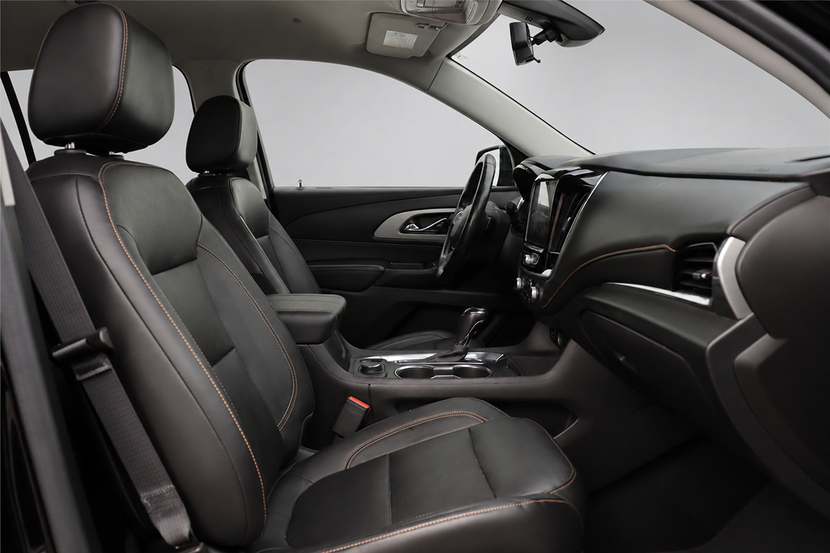 Used 2020 Chevrolet Traverse RS FWD image 24