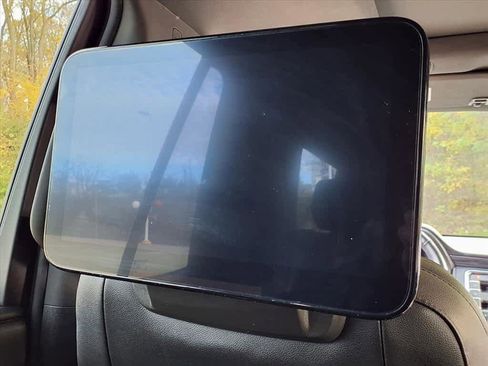 Used 2021 GMC Yukon SLT w/ SLT Luxury Plus Package image 12