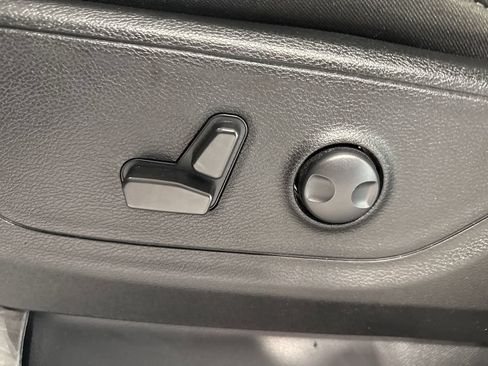 Used 2022 RAM 1500 Big Horn AWD/4WD image 28