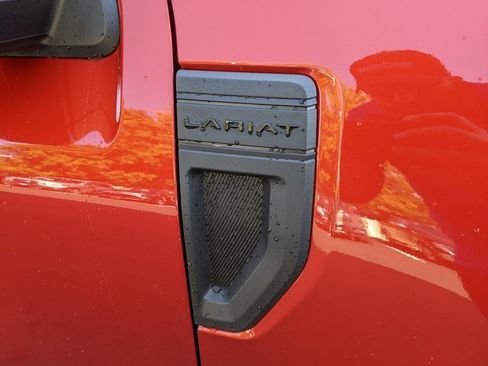 New 2024 Ford Maverick Lariat w/ Black Appearance Package image 21