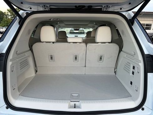 New 2026 Buick Enclave Avenir w/ Super Cruise Package image 33