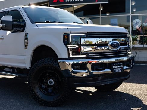 Used 2019 Ford F250 Lariat w/ Lariat Ultimate Package image 3