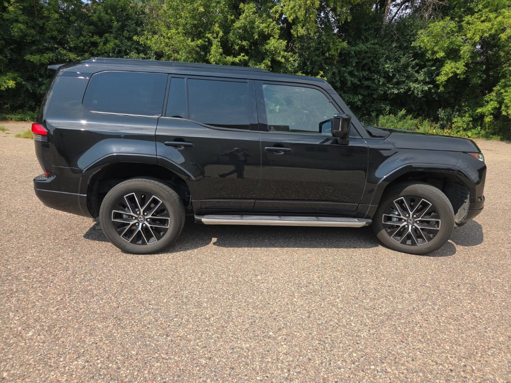 Used 2024 Lexus GX 550 w/ Accessory Package (2T) AWD/4WD image 21