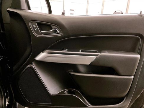 Used 2019 Chevrolet Colorado LT AWD/4WD image 23