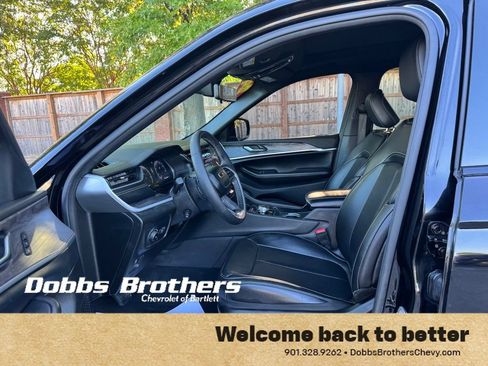 Used 2024 Jeep Grand Cherokee L Limited w/ Luxury Tech Group II AWD/4WD image 10