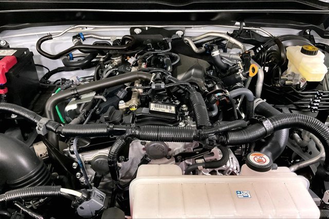 Certified 2025 Toyota Tacoma SR5 AWD/4WD image 11
