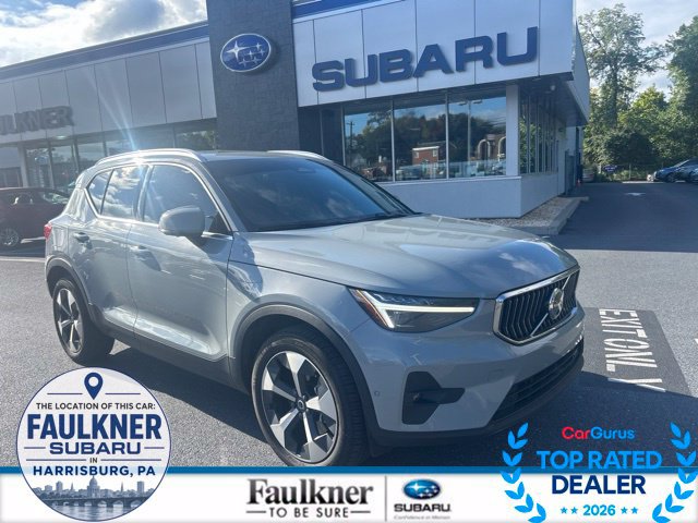 Used 2025 Volvo XC40 B5 Plus w/ Protection Package Premier AWD/4WD image 1