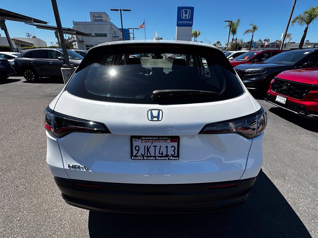 Used 2024 Honda HR-V LX image 7