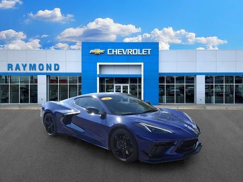 Used 2025 Chevrolet Corvette Stingray Preferred Cpe w/ Z51 Performance Package RWD image 1