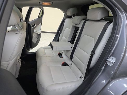 Used 2017 Mercedes-Benz GLA 250 w/ Premium Package image 26