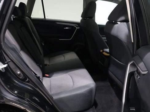 Used 2019 Toyota RAV4 XLE image 22