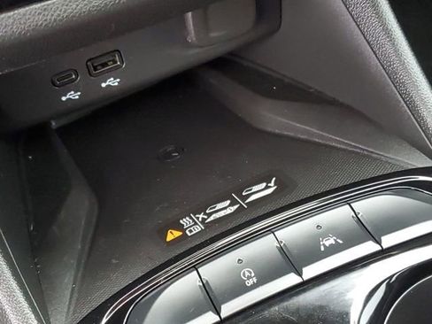 Used 2024 Buick Envista Sport Touring w/ Convenience I Package image 21