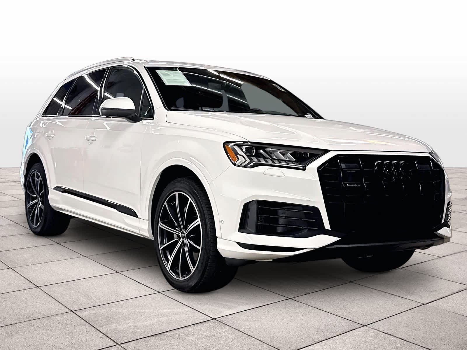 Used 2023 Audi Q7 3.0T Premium Plus w/ Premium Plus Package AWD/4WD image 2