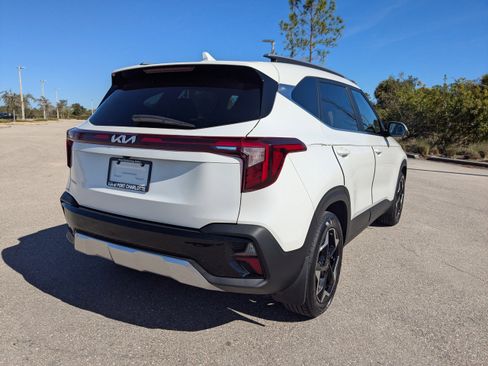 Certified 2025 Kia Seltos EX w/ EX Sunroof Package image 5