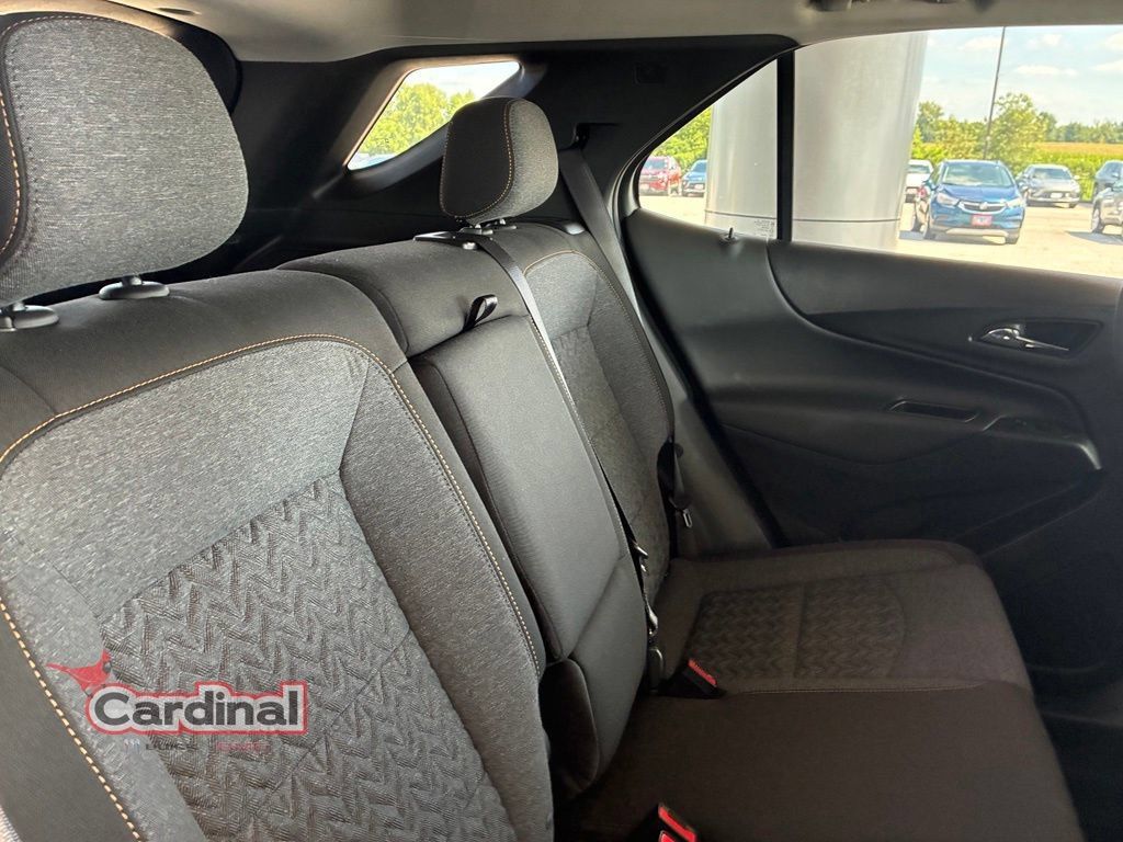 Used 2023 Chevrolet Equinox LT FWD image 18