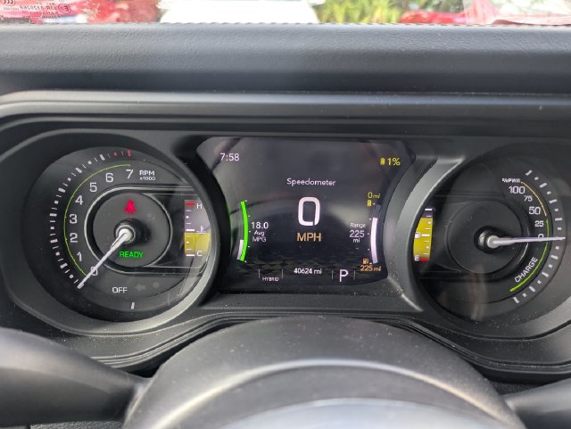 Used 2024 Jeep Wrangler Unlimited Sahara AWD/4WD image 25