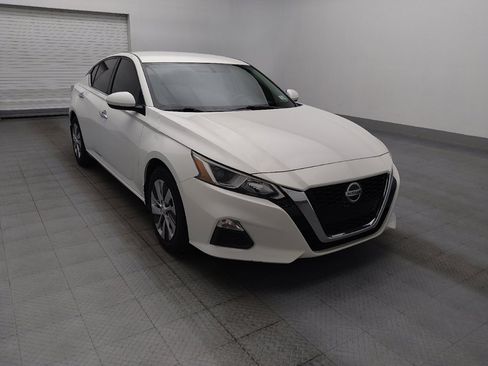 Used 2019 Nissan Altima 2.5 S FWD image 13