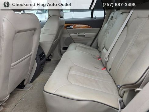 Used 2015 Lincoln MKX Base w/ Equipment Group 102A image 20