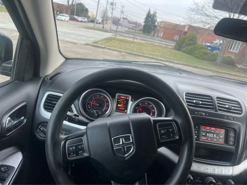 Used 2017 Dodge Journey SE w/ Flexible Seating Group FWD image 20