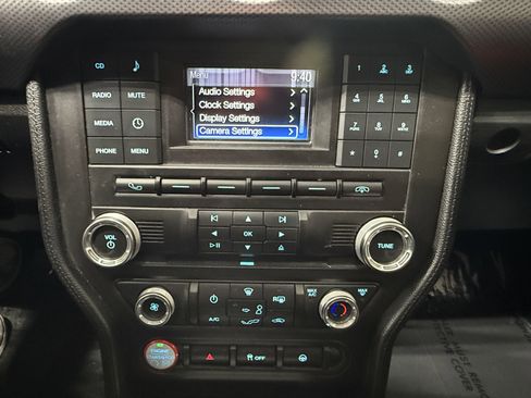 Used 2017 Ford Mustang GT w/ Black Accent Package RWD image 27